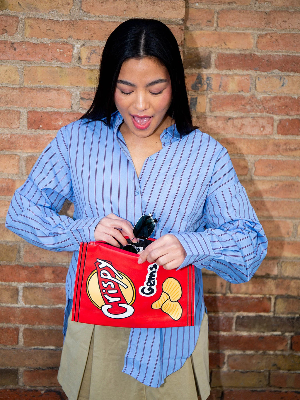 Crispy Gems Pouch Bag