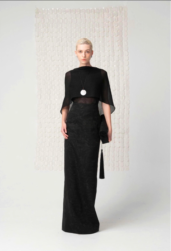 Obsidian Flow Cape - Black