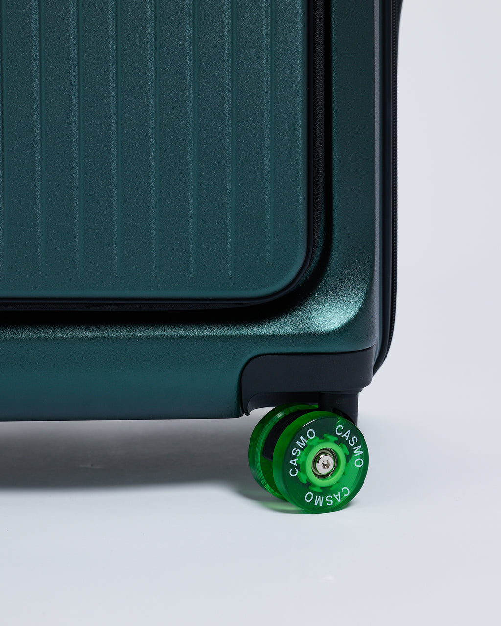 CASMO AIR Carry-On 20″ in Matcha