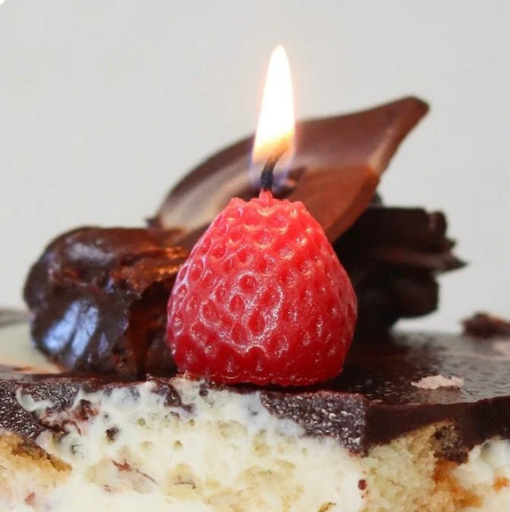 Strawberry Birthday Candles (10ct)